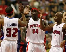 包含底特律活塞内部会议纪要流出——清晨外线爆发，社区盾使命明确，纪律约束更严格的词条-英雄联盟竞猜