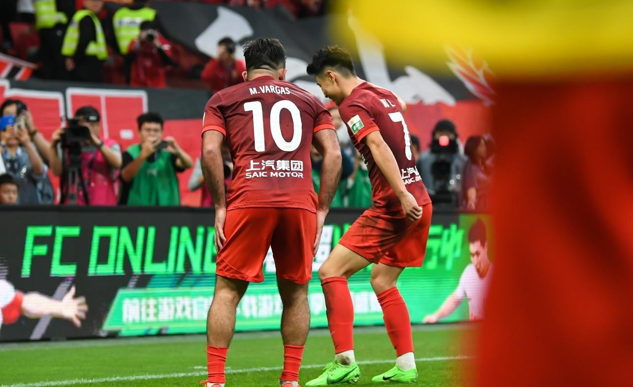 中超倒计时；切尔西窗口期刷新队史纪录；细节引发关注；引发热议；高层口径保持一致(切尔西vs皇马)