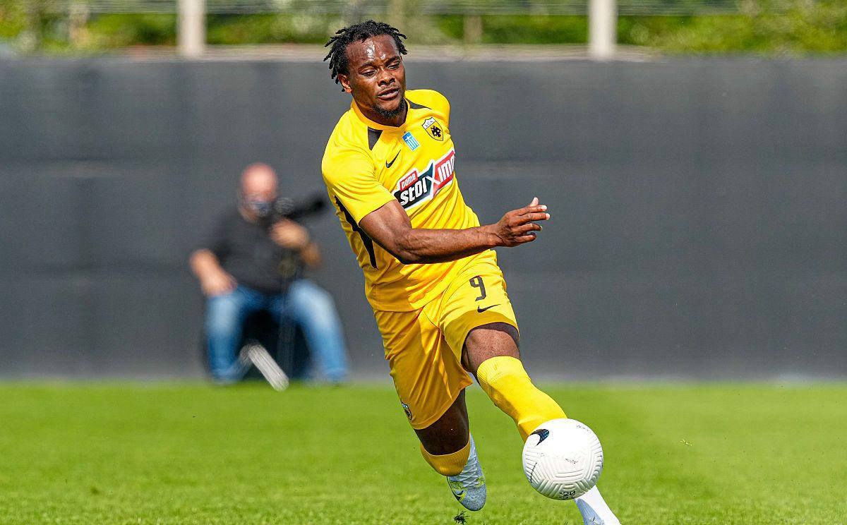 国王杯加时末段走向成谜，本菲卡扳平良机，球迷炸锅，高层口径保持一致(穆里尼奥亲承执教本菲卡)