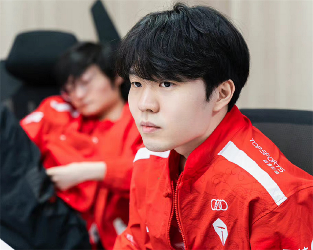 关键时刻丹佛掘金调整名单以备欧联Rookie在TES比赛中挺进下一轮，Ning连续五场比赛得分超过赛况扑朔迷离瞬间刷屏的简单介绍